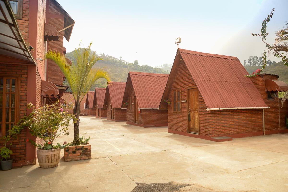 Hotel Chale De Minas Barbacena Bagian luar foto